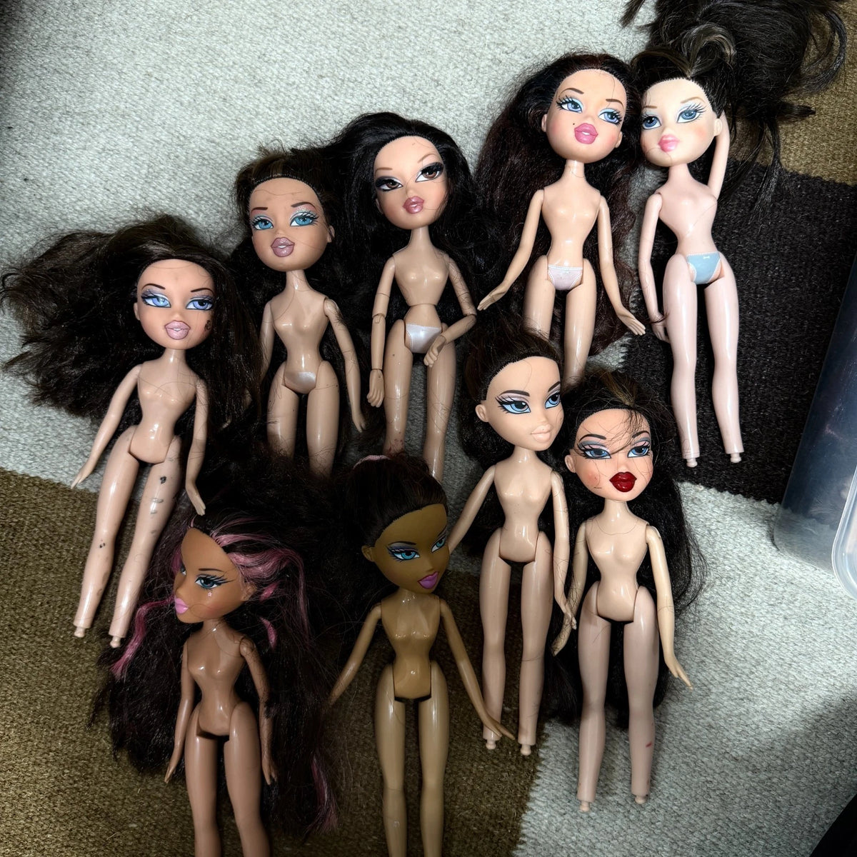 Bratz Doll Collection 300+ Fashion Dolls Boyz, Lil' Bratz, Kidz, Babyz